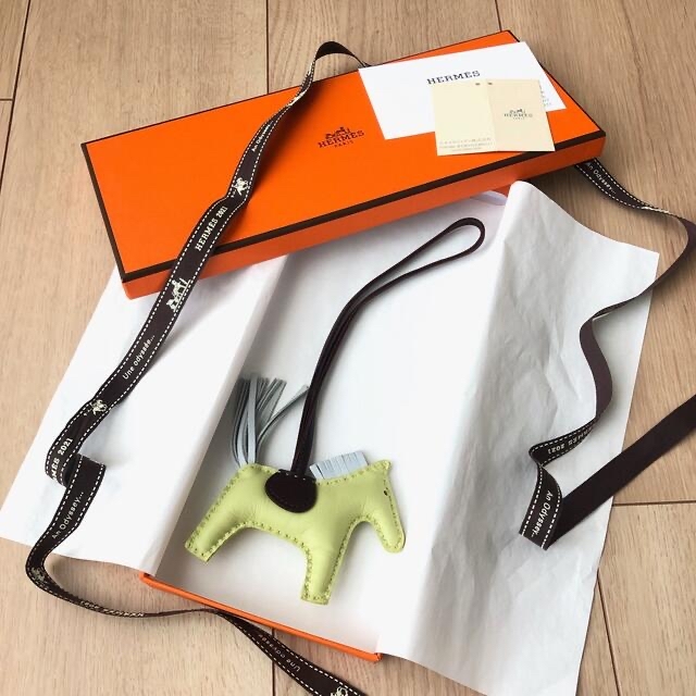 お気に入り Hermes - HERMESエルメス ロデオチャーム PM Z刻印 新品 ...