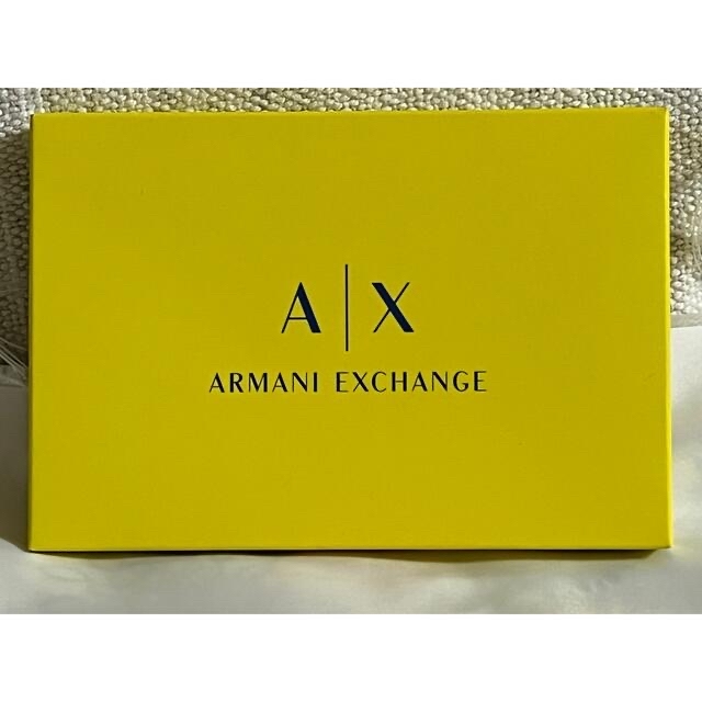 ARMANI EXCHANGE(アルマーニエクスチェンジ)のARMANI EXCHANGE モバイルバッテリー 充電器 2000mAh スマホ/家電/カメラのスマートフォン/携帯電話(バッテリー/充電器)の商品写真