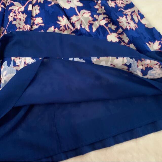 UNITED ARROWS(ユナイテッドアローズ)のユナイテッドアローズ　ジャカード　花柄　フレアスカート　青 レディースのスカート(ロングスカート)の商品写真