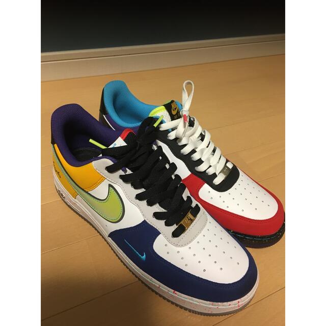 NIKE(ナイキ)のNIKE AIR FORCE 1 '07 LV8 WHAT THE LA メンズの靴/シューズ(スニーカー)の商品写真