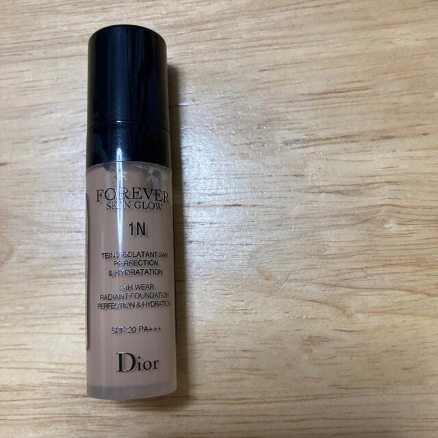 Dior(ディオール)のディオール　リキッドファンデーション　1N ニュートラル コスメ/美容のベースメイク/化粧品(ファンデーション)の商品写真