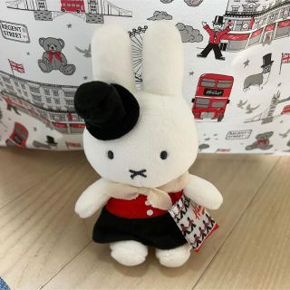 【新品未使用タグ付き】Hamleys × miffyマスコットキーチェーン