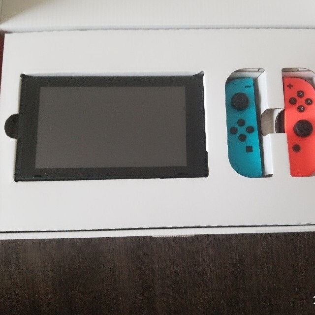 Nintendo Switch(ニンテンドースイッチ)のNintendo Switch本体　アルセウス　セット エンタメ/ホビーのゲームソフト/ゲーム機本体(家庭用ゲーム機本体)の商品写真