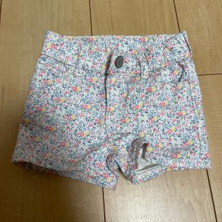 ベビーギャップ(babyGAP)のGAP denim 小花柄ショートパンツ　90-100(パンツ/スパッツ)