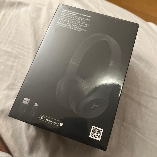 Beats by Dr Dre(ビーツバイドクタードレ)のbeats solo3 新品未使用 beats by dr dre  スマホ/家電/カメラのオーディオ機器(ヘッドフォン/イヤフォン)の商品写真