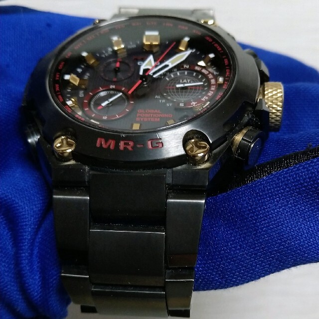 G-SHOCK(ジーショック)の【超人気】カシオ G-SHOCK MRG-G1000B 「赤備え」 メンズの時計(腕時計(アナログ))の商品写真
