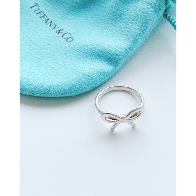 Tiffany & Co.(ティファニー)のTiffany リボン(ボウ)リング レディースのアクセサリー(リング(指輪))の商品写真