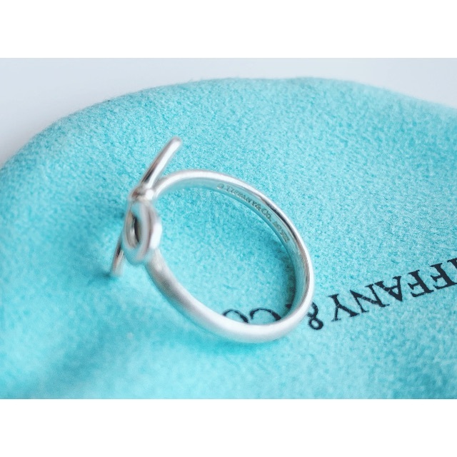 Tiffany & Co.(ティファニー)のTiffany リボン(ボウ)リング レディースのアクセサリー(リング(指輪))の商品写真