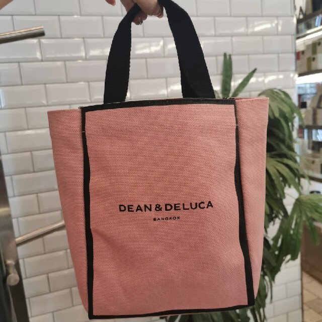 DEAN & DELUCA(ディーンアンドデルーカ)のタイ限定　DEAN&DELUCA Dusty Rose　XS トートバッグ レディースのバッグ(トートバッグ)の商品写真