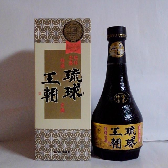 泡盛：甕仕込5年古酒、琉球王朝、沖縄限定瑞泉＆芋焼酎 薩摩桐野等 未開栓 CA1 食品/飲料/酒の酒(焼酎)の商品写真