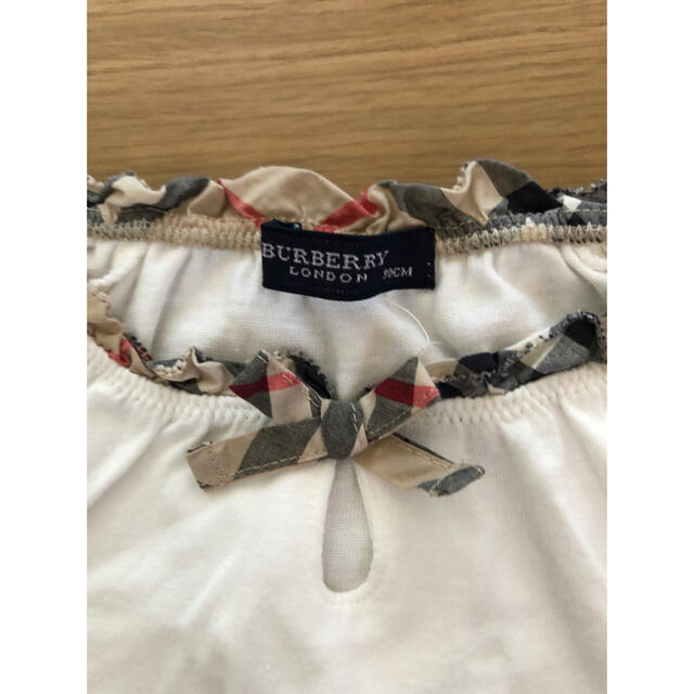 BURBERRY(バーバリー)のバーバリーベビー　90 キッズ/ベビー/マタニティのキッズ服女の子用(90cm~)(Tシャツ/カットソー)の商品写真