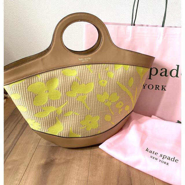 kate spade new york(ケイトスペードニューヨーク)のケイトスペード☆カゴバッグ★レザー＆い草 ハンドバッグ☆花柄 レモンイエロー レディースのバッグ(かごバッグ/ストローバッグ)の商品写真