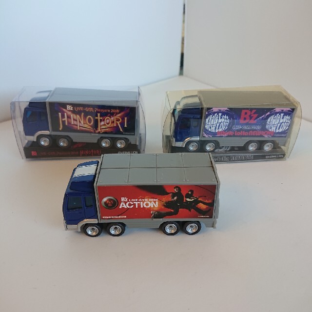 B'z ツアートラック ミニカー 模型 三台 セット ３種類
