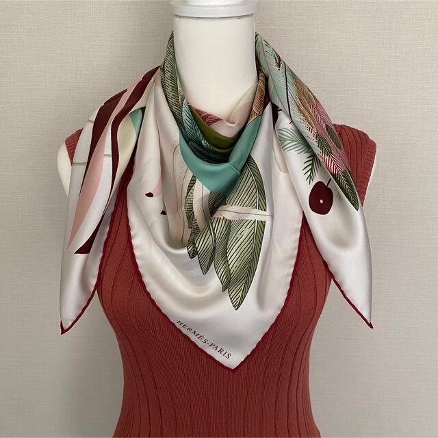 HERMES エルメス カレ 90 スカーフ 楽園のオオハシ | フリマアプリ ラクマ