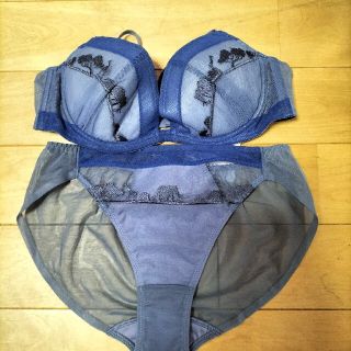 シュットインティメイツ(Chut! INTIMATES)のChut!ドレスイージーブラ&ショーツセット(ブラ&ショーツセット)