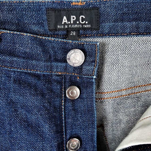 A.P.C(アーペーセー)の3928B A.P.C アーペーセー サイズ28 日本製 ボタンフライ ジーンズ メンズのパンツ(デニム/ジーンズ)の商品写真