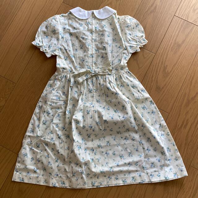 キッズワンピース　花柄　女の子夏物　半袖　パープル130 キッズ/ベビー/マタニティのキッズ服女の子用(90cm~)(ワンピース)の商品写真