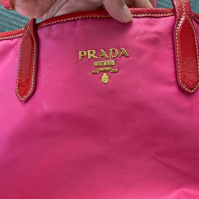 PRADA(プラダ)のたぬさま専用　プラダ　ナイロントートバッグ　ピンク　難あり レディースのバッグ(トートバッグ)の商品写真