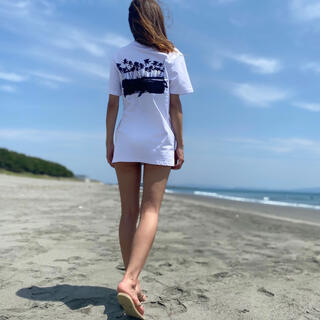 スタンダードカリフォルニア(STANDARD CALIFORNIA)の大人サーフスタイルに◎パームツリーバックプリントTシャツ　Sサイズ　ロンハーマン(Tシャツ(半袖/袖なし))