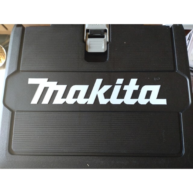 Makita(マキタ)のマキタ  充電インパクトドライバー  TD172DGX  5台  新品 スポーツ/アウトドアの自転車(工具/メンテナンス)の商品写真