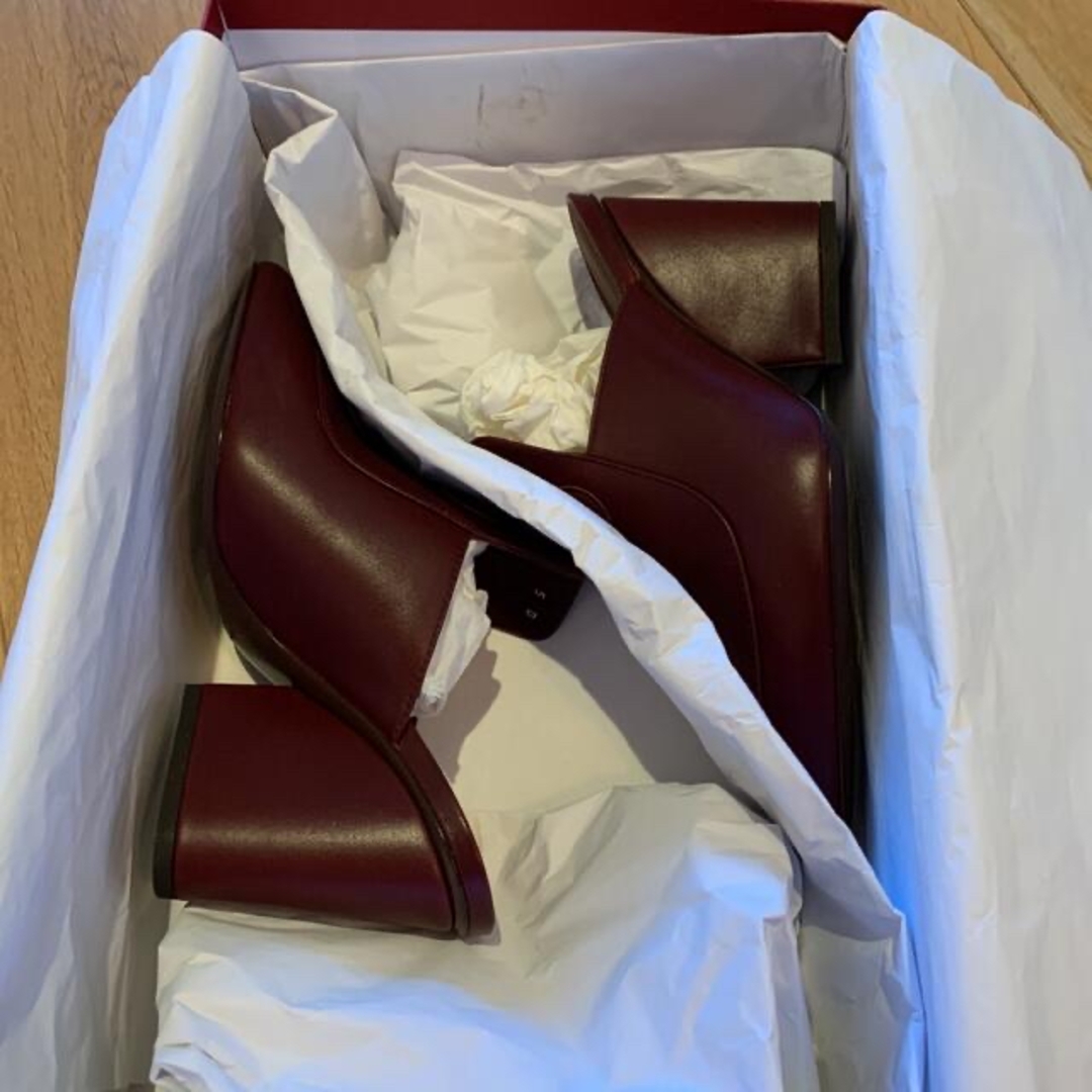 Salvatore Ferragamo(サルヴァトーレフェラガモ)のフェラガモ23cm 新品未使用‼️SALE レディースの靴/シューズ(ハイヒール/パンプス)の商品写真