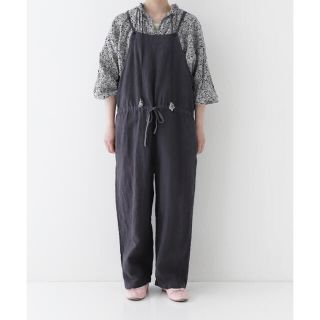 ネストローブ(nest Robe)の新品　nest Robe  ブラックリネン オーバーオール(サロペット/オーバーオール)