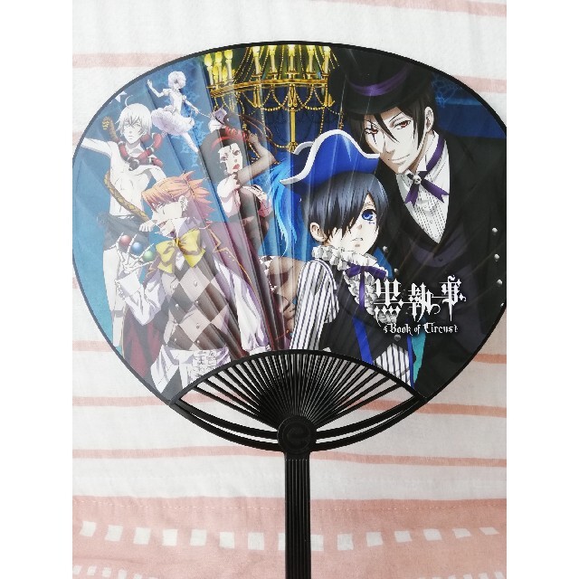 黒執事うちわ エンタメ/ホビーのアニメグッズ(その他)の商品写真