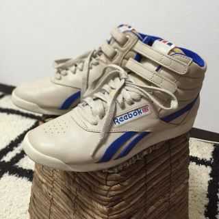 リーボック(Reebok)の送料込【Reebok】 細身24.5センチ スニーカー 【着画有】(スニーカー)