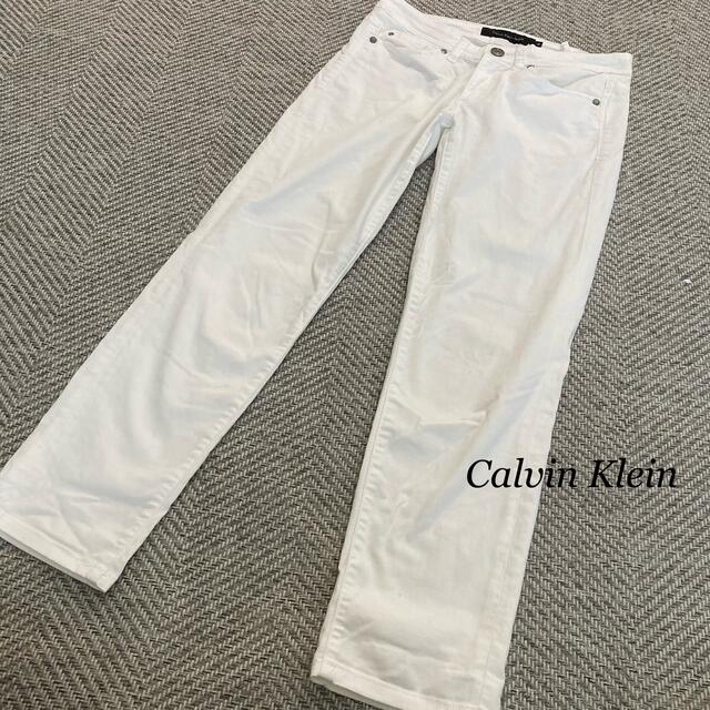 Calvin Klein(カルバンクライン)のCalvin Klein クロップドパンツ 白 スキニー レディースのパンツ(デニム/ジーンズ)の商品写真