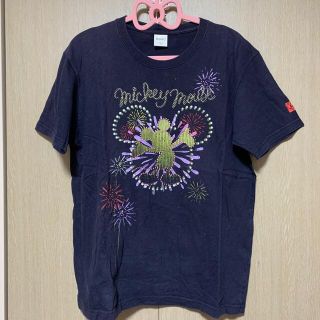 ディズニー(Disney)のメンズ　Lサイズ　半袖Tシャツ　紺/ネイビー　ミッキーマウス花火(Tシャツ/カットソー(半袖/袖なし))