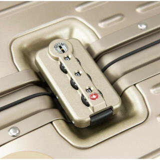 RIMOWA - サマーセール！ RIMOWA リモワ 92563034 スーツケース 60Lの ...