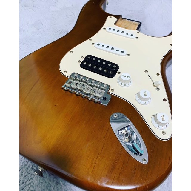 ギターFender USA ストラト ボディ Highway one(電装部込み)