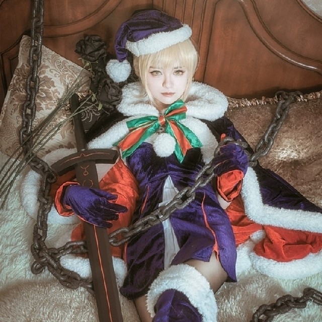 Q⑪1  FGO フェイト Saber 黒 セイバー クリスマス 紫 サンタ サ エンタメ/ホビーのコスプレ(衣装一式)の商品写真