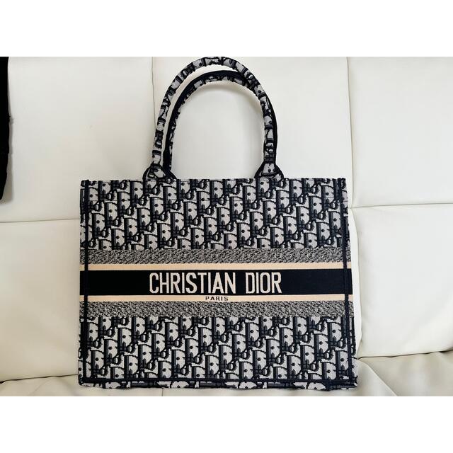 国内初の直営店 Christian Dior - ブックトート トートバッグ