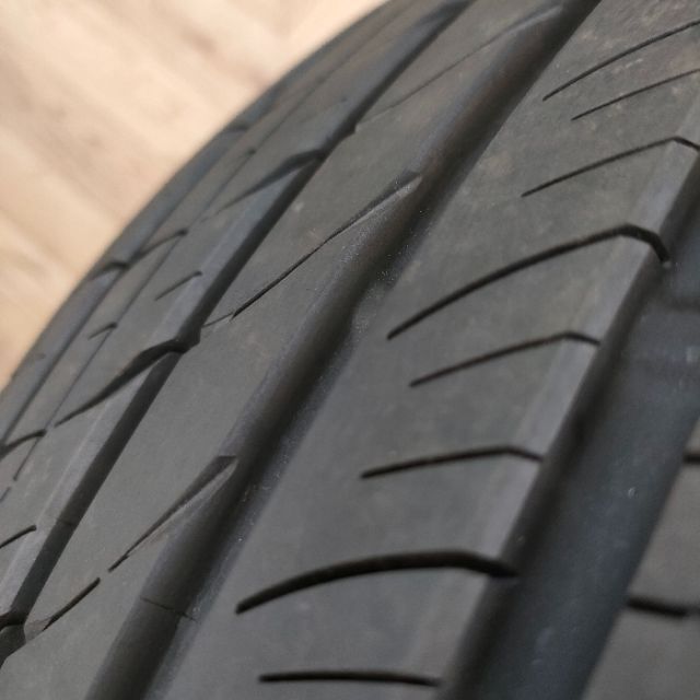 YA127 P 225/60R17 99H  ヨコハマ プロクセス 4本セット 自動車/バイクの自動車(タイヤ)の商品写真