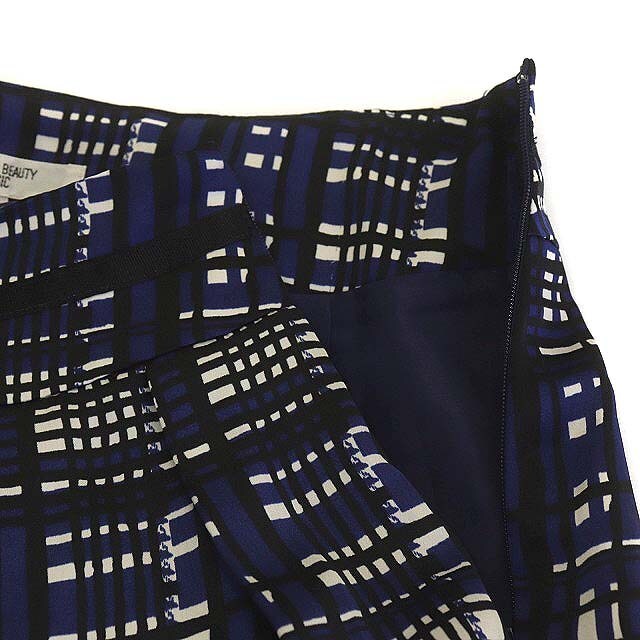 NATURAL BEAUTY BASIC(ナチュラルビューティーベーシック)のナチュラルビューティーベーシック チェックフレアスカート ミニ タック M 青 レディースのスカート(ミニスカート)の商品写真