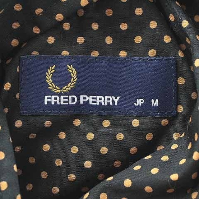 FRED PERRY(フレッドペリー)のフレッドペリー 中綿ジャケット ブルゾン リバーシブル M 黄 黒 ブラック レディースのジャケット/アウター(ブルゾン)の商品写真