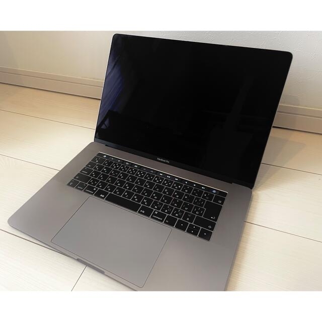 MacBook Pro  MPTR2J/A 1