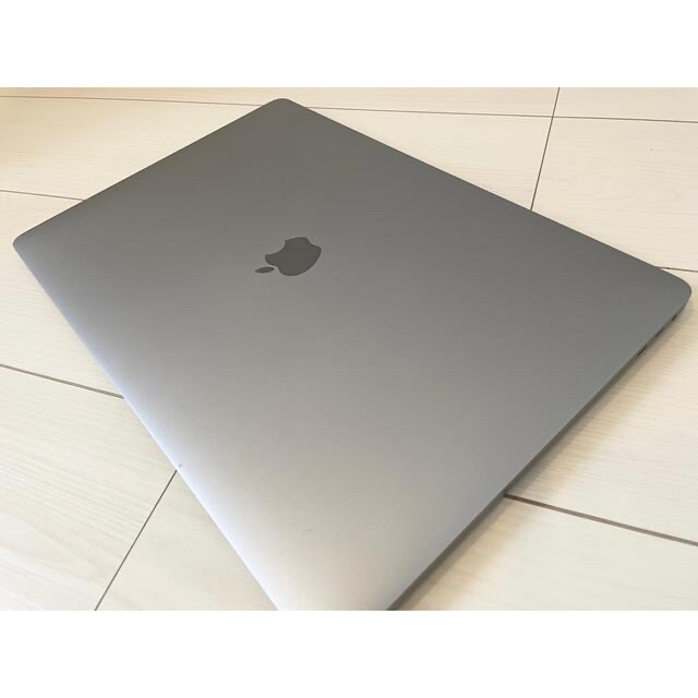 MacBook Pro  MPTR2J/A 4