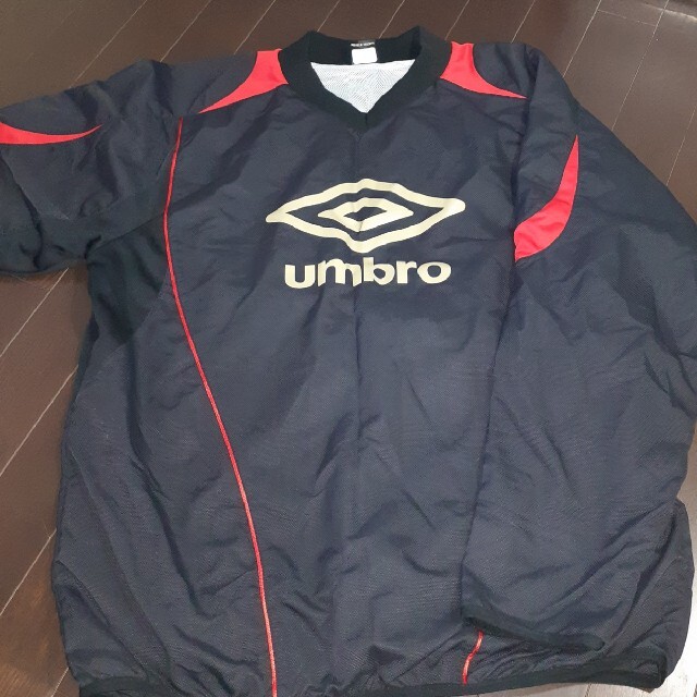 UMBRO(アンブロ)のumbro　ピステ　上　長袖　Oサイズ スポーツ/アウトドアのサッカー/フットサル(ウェア)の商品写真