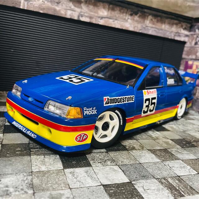 日本未入荷 1/18 BIANTE フォード EB ファルコン 1993ミニカー