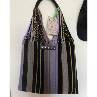 マルニ(Marni)の並行輸入品　マルニ フラワーカフェ ハンモック バッグ (ショルダーバッグ)