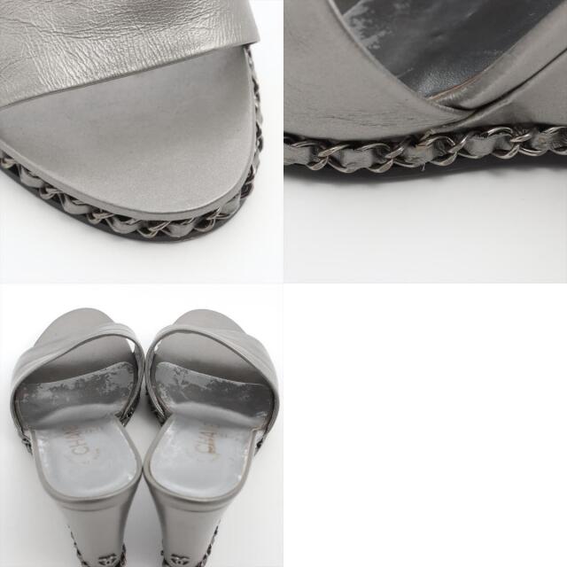 CHANEL(シャネル)のシャネル ココマーク パテントレザー 38 1/2 シルバー レディース レディースの靴/シューズ(その他)の商品写真
