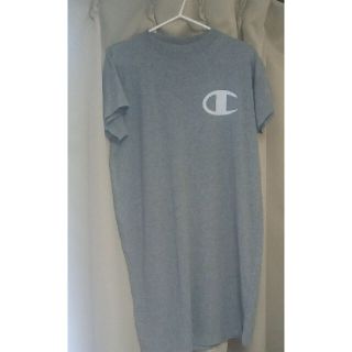 チャンピオン(Champion)のチャンピオン 半袖Ｔシャツワンピース Mサイズ グレー(ひざ丈ワンピース)