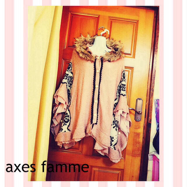 axes femme(アクシーズファム)のaxes famme❤︎バラ柄ポンチョ レディースのジャケット/アウター(ポンチョ)の商品写真