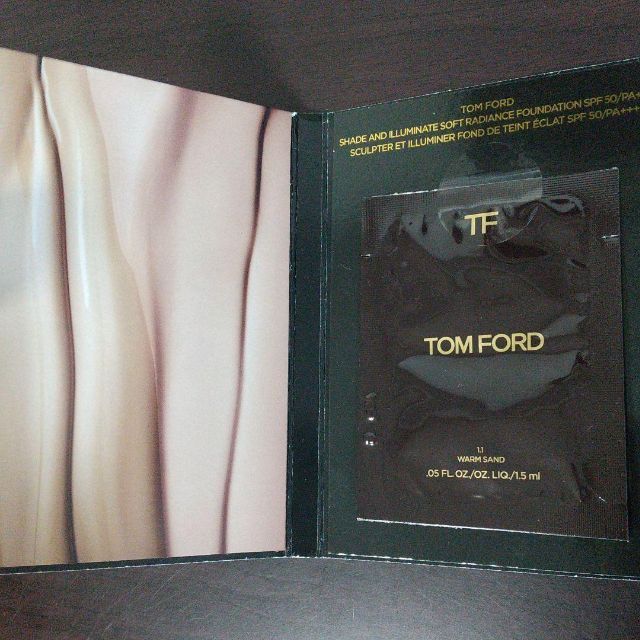 TOM FORD(トムフォード)のシェイドアンドイルミネイトソフトラディアンスファンデーション コスメ/美容のベースメイク/化粧品(ファンデーション)の商品写真