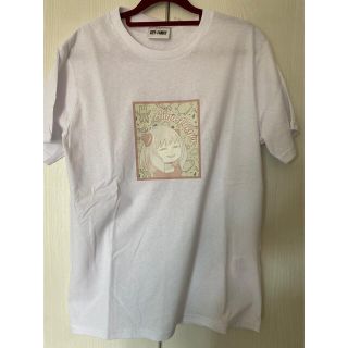 アベイル(Avail)の【新品未使用】スパイファミリーTシャツ　ステッカー付き(Tシャツ/カットソー(半袖/袖なし))