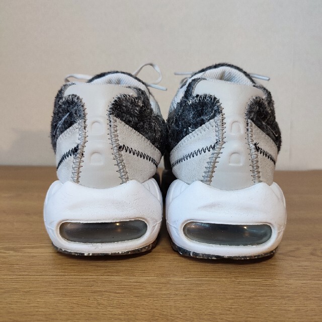 NIKE(ナイキ)の大人気 特別モデル NIKE WMNS AIR MAX 95 RECYCLE レディースの靴/シューズ(スニーカー)の商品写真