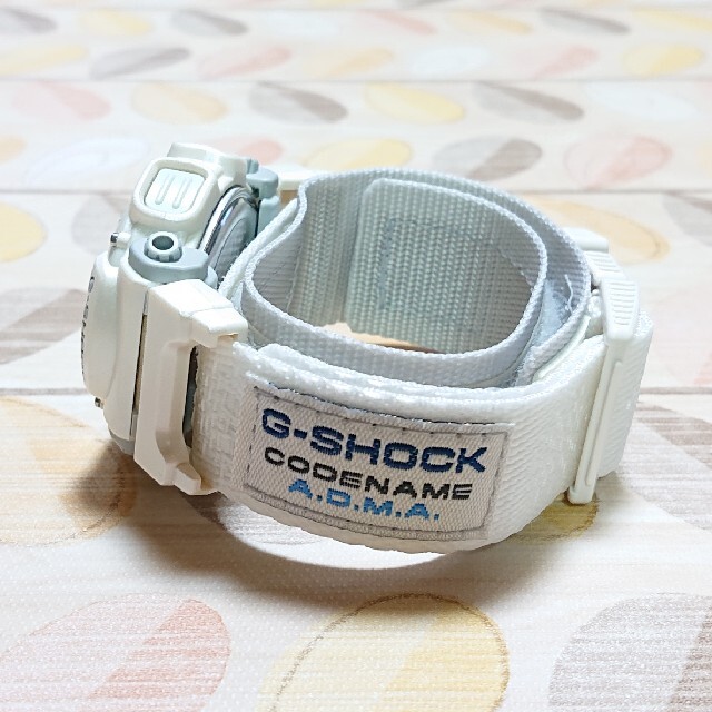 G-SHOCK(ジーショック)の未使用品【CASIO／G-SHOCK】デジタル メンズ腕時計 DW-8800AJ メンズの時計(腕時計(デジタル))の商品写真