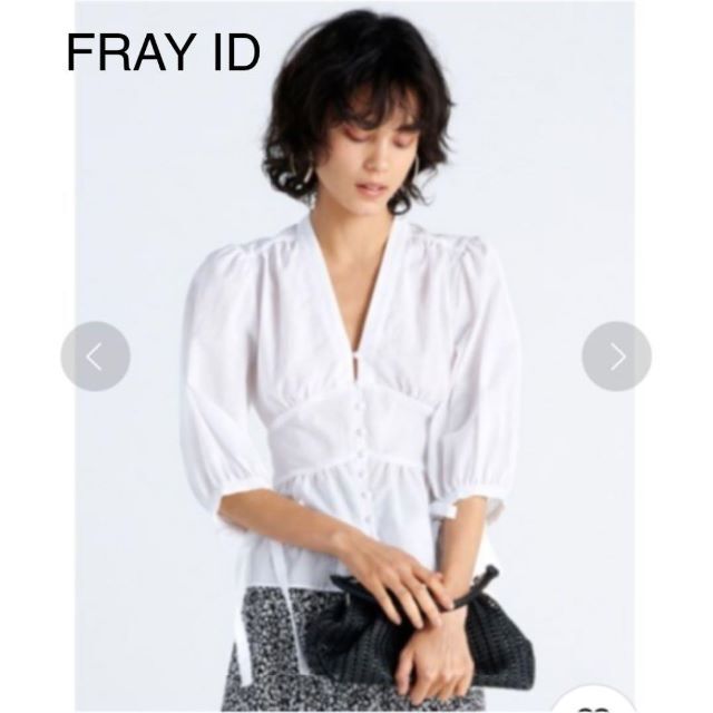 FRAY ID フレイアイディー　Vネックリボンブラウス レディースのトップス(シャツ/ブラウス(半袖/袖なし))の商品写真
